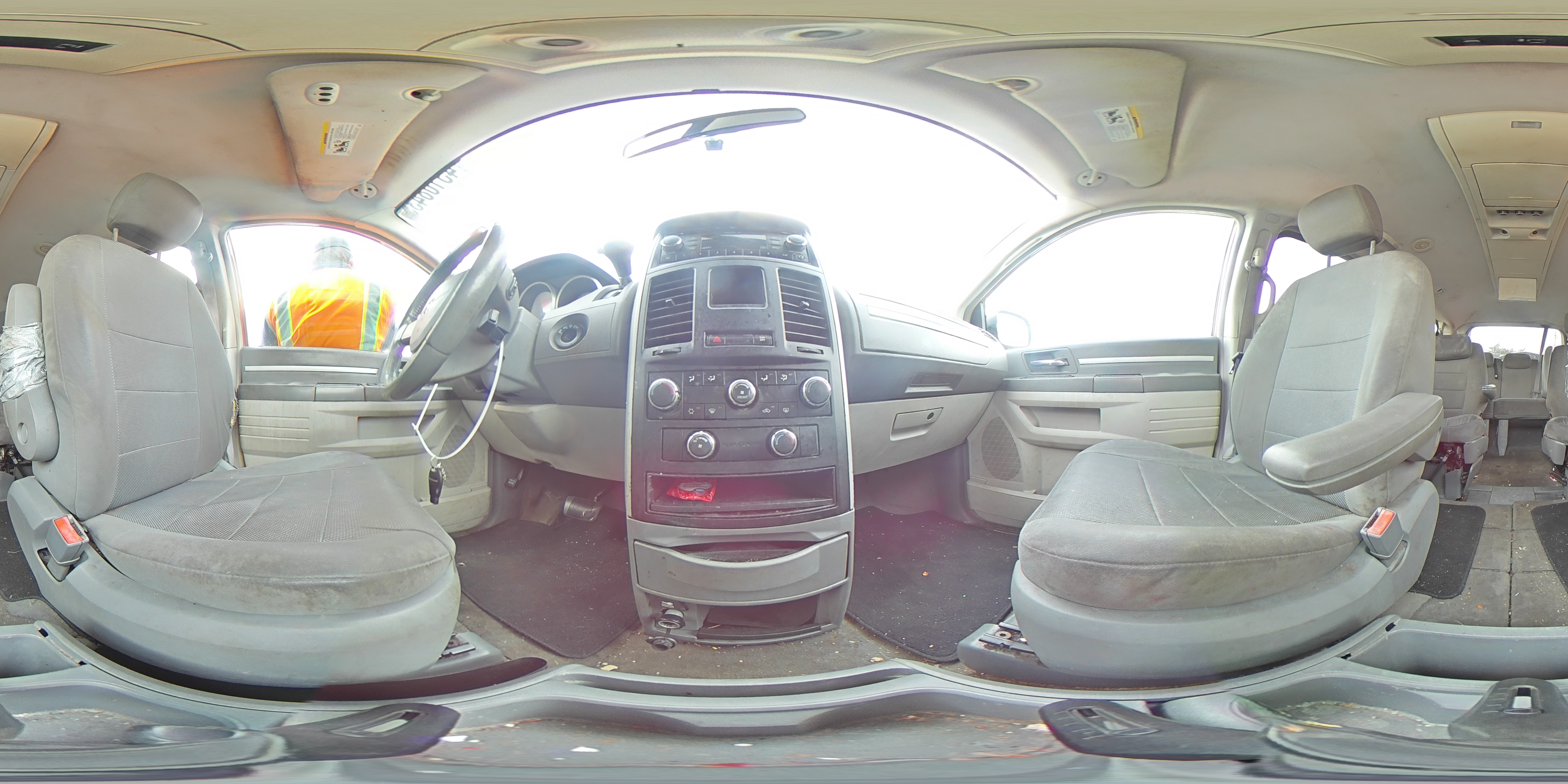2008 Dodge Caravan - Image 14