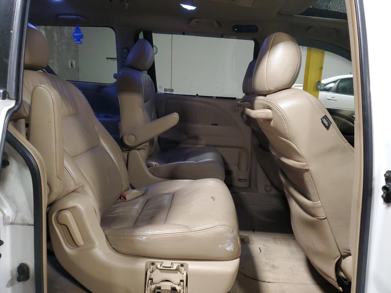 2005 Honda Odyssey - Image 11