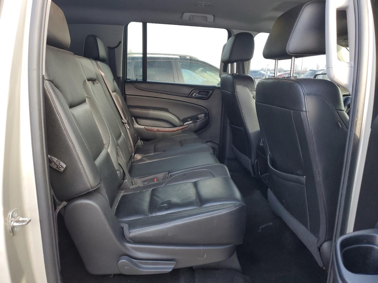 2017 GMC Yukon - Image 11