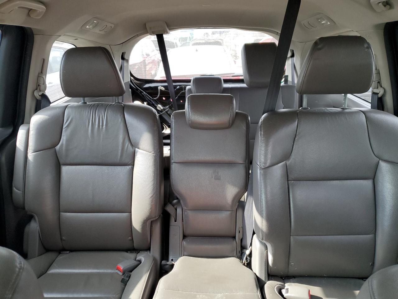 2014 Honda Odyssey - Image 10