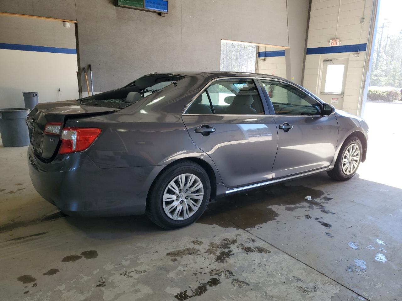 2014 Toyota Camry - Image 3