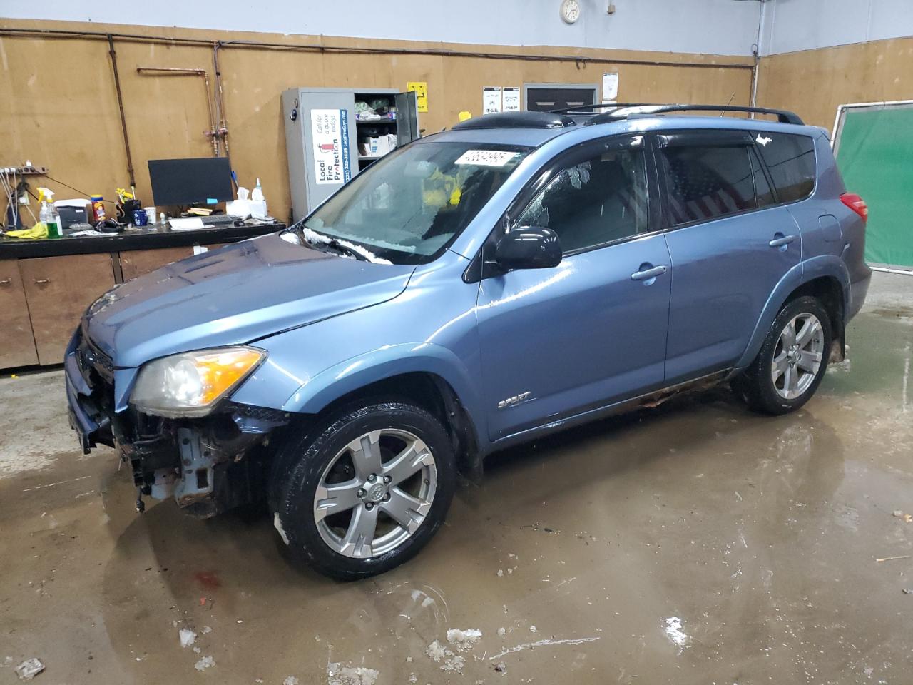 2009 Toyota RAV 4 - Image 1