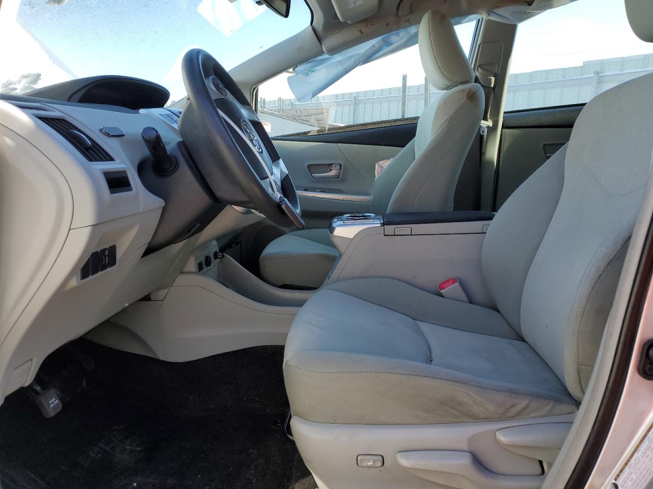 2014 Toyota Prius - Image 7