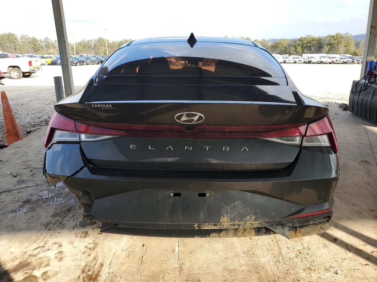2021 Hyundai Elantra - Image 6