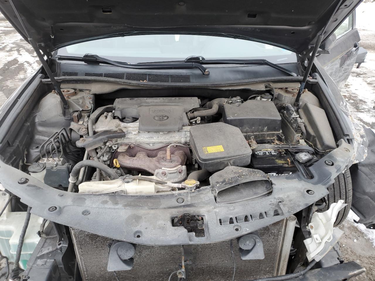 2012 Toyota Camry - Image 12