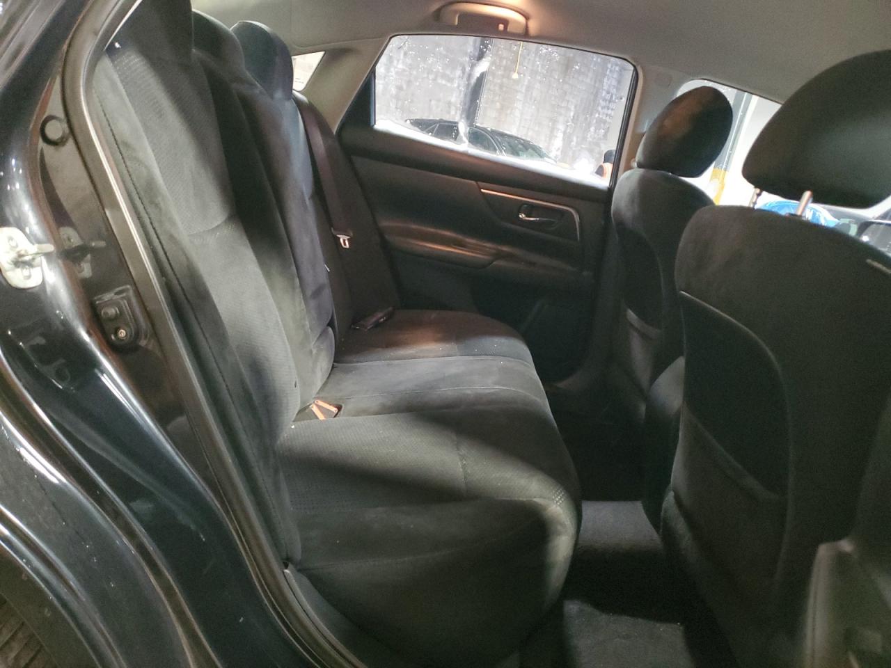 2015 Nissan Altima - Image 10