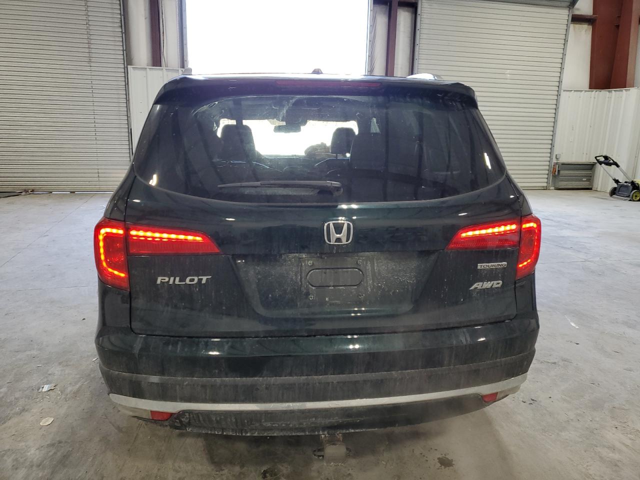 2017 Honda Pilot - Image 6