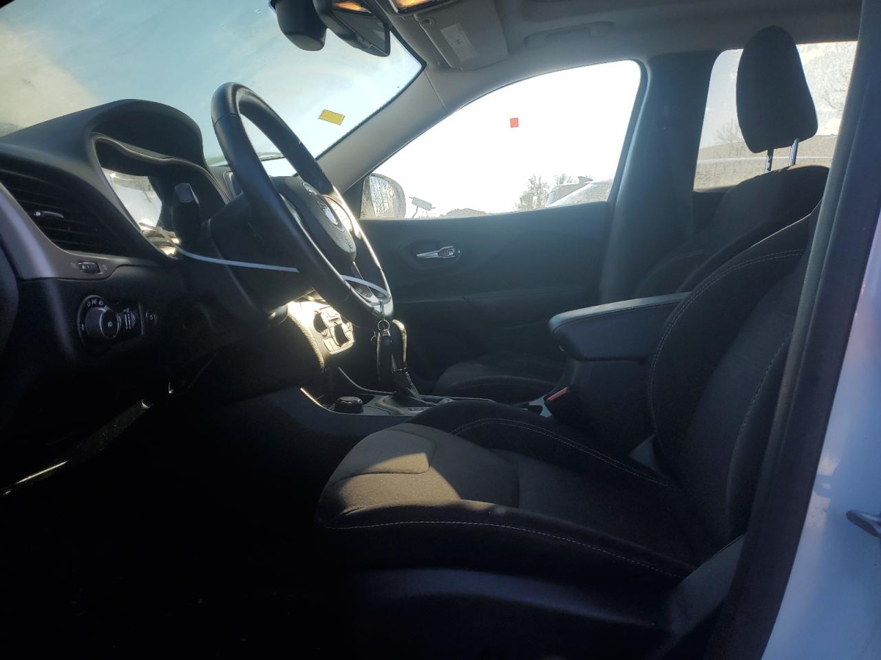 2016 Jeep Grand Cherokee - Image 7