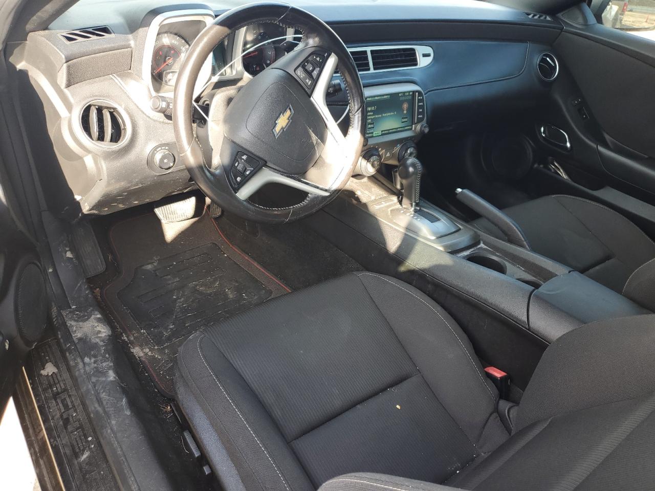 2015 Chevrolet Camaro - Image 8
