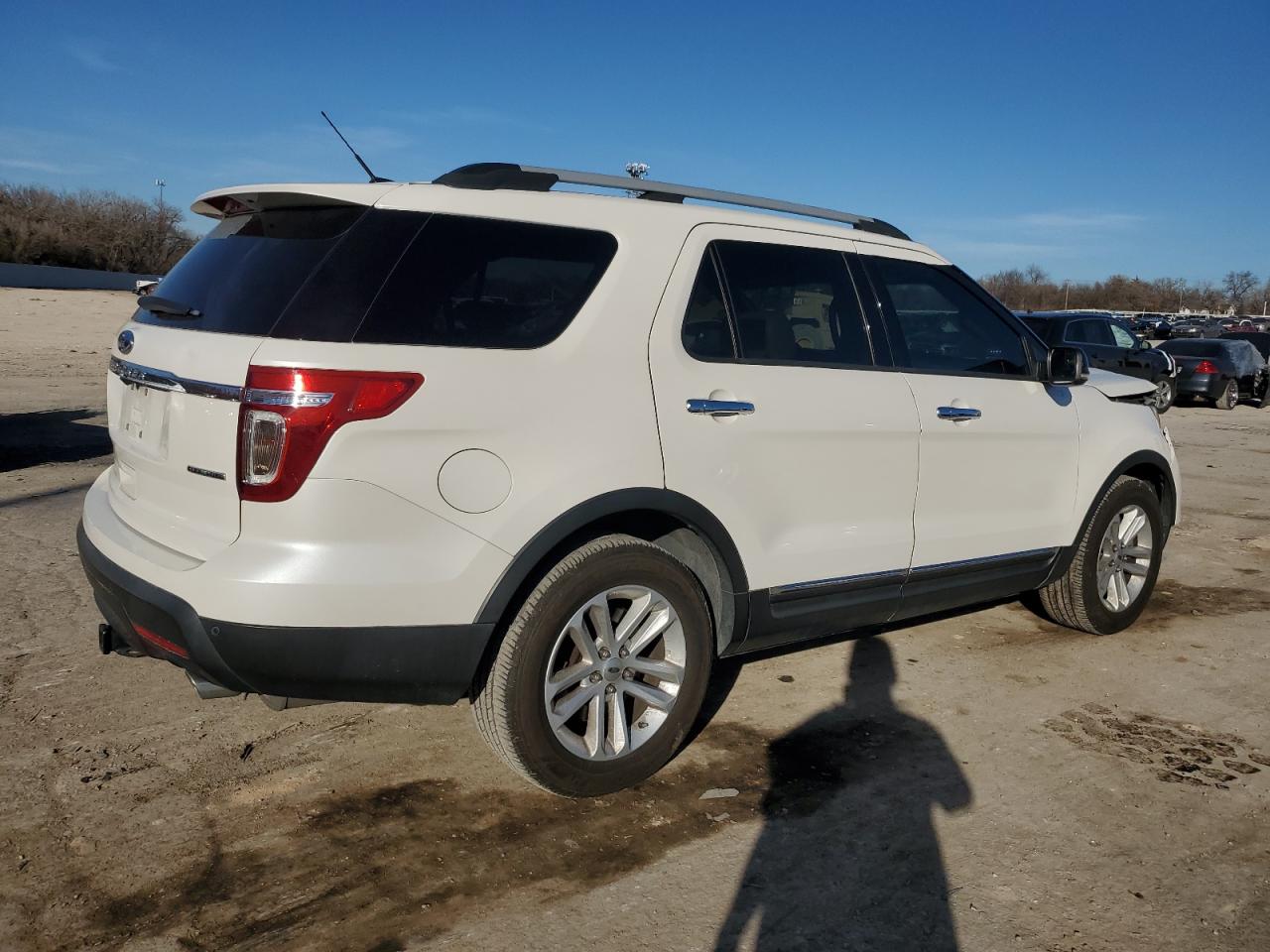 2014 Ford Explorer - Image 3