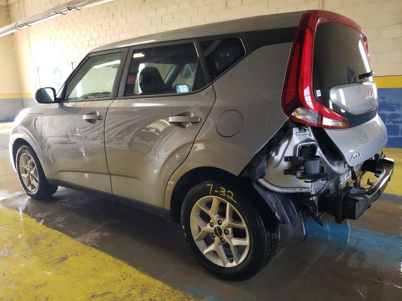 2022 Kia Soul - Image 2