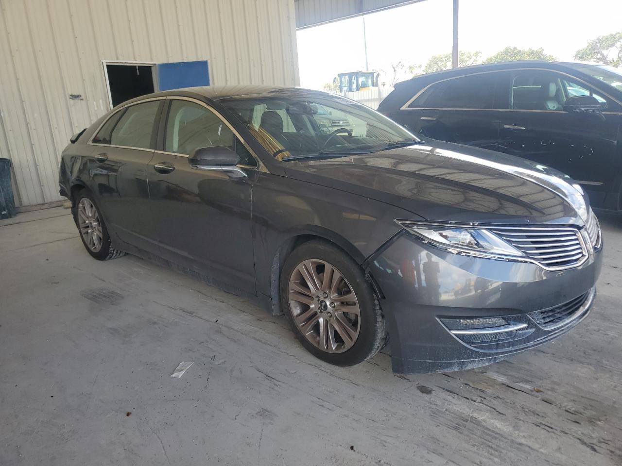 2016 Lincoln MKZ - Image 4