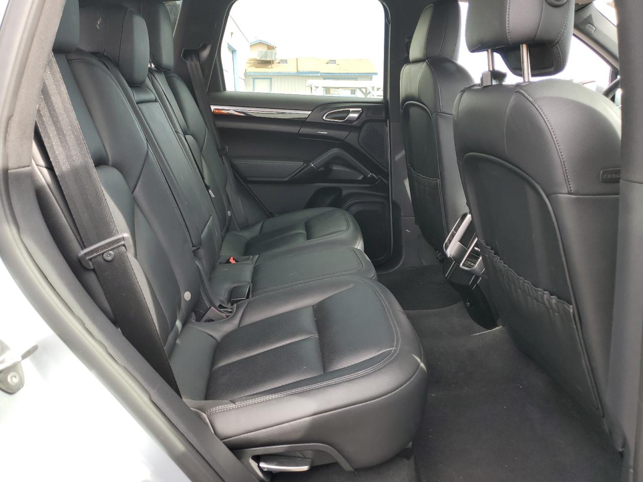 2016 Porsche Cayenne - Image 11