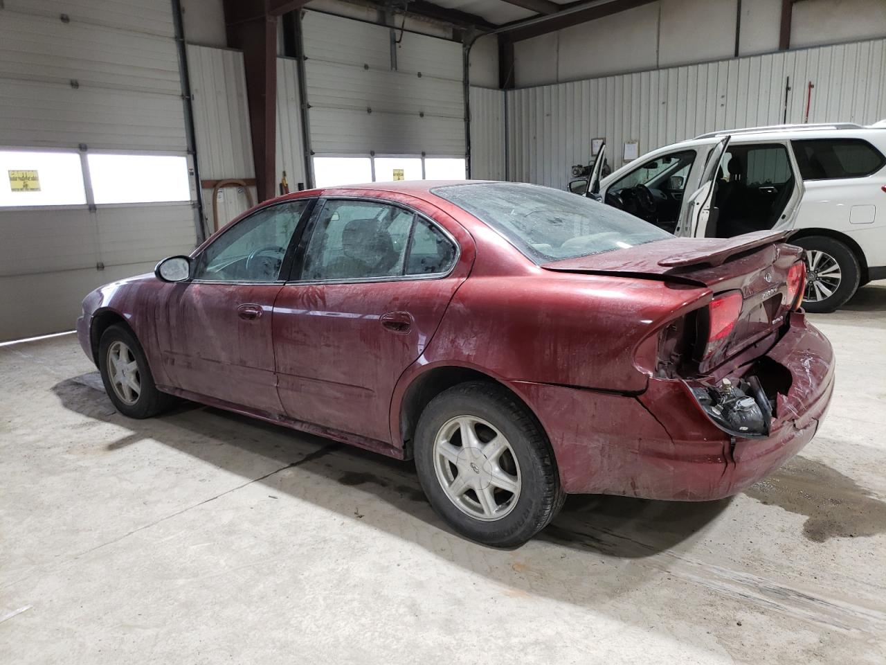2003 Oldsmobile Alero - Image 2