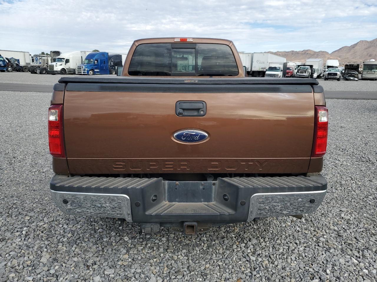 2011 Ford F350 - Image 6