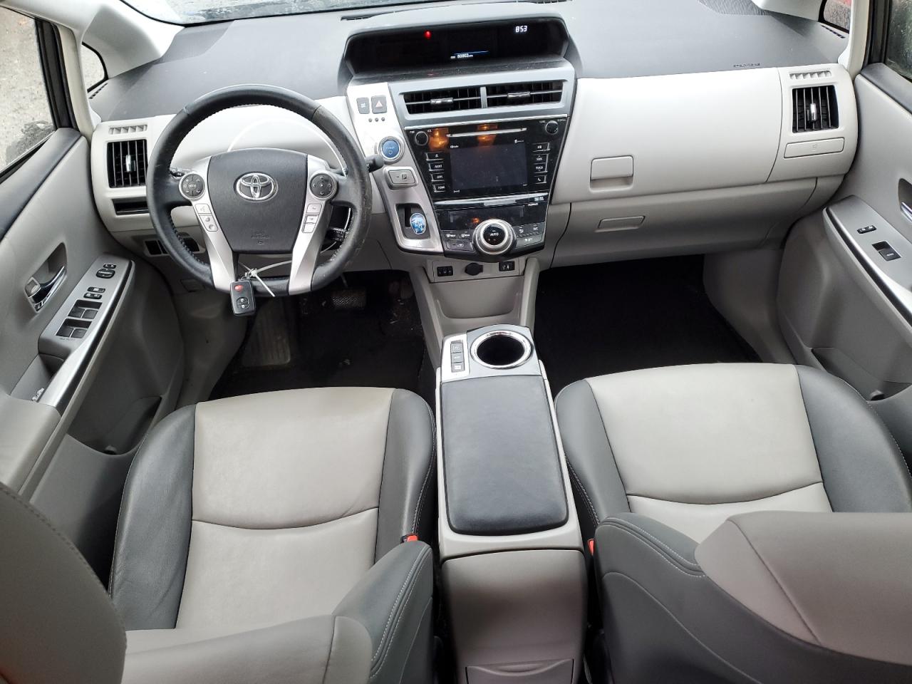 2016 Toyota Prius - Image 8