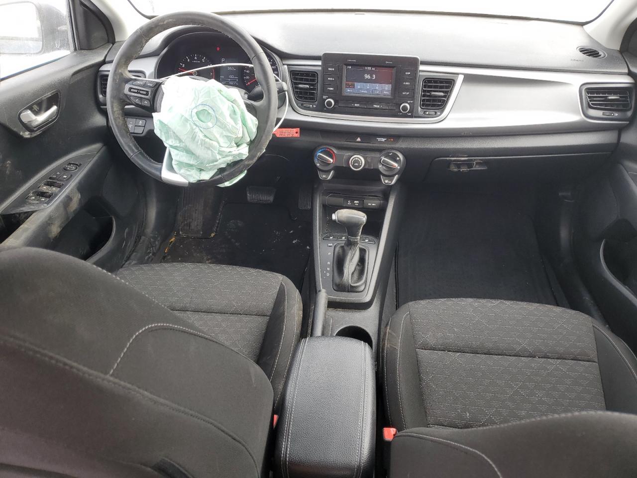 2020 Kia Rio - Image 8