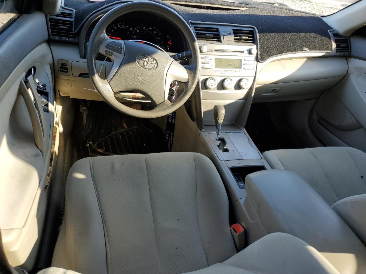 2009 Toyota Camry - Image 8