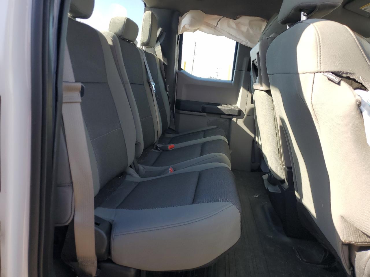 2015 Ford F-150 - Image 10