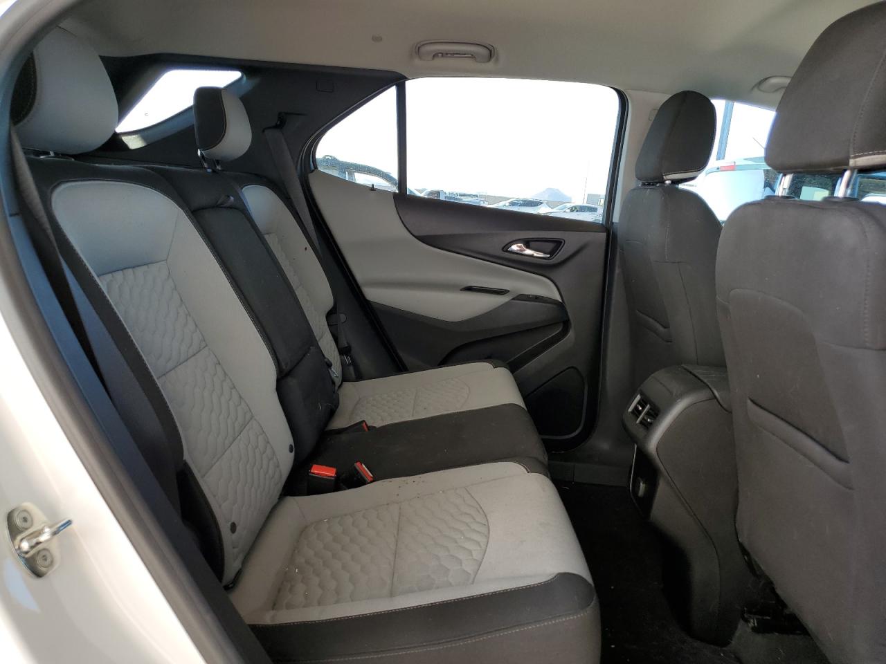 2018 Chevrolet Equinox - Image 11