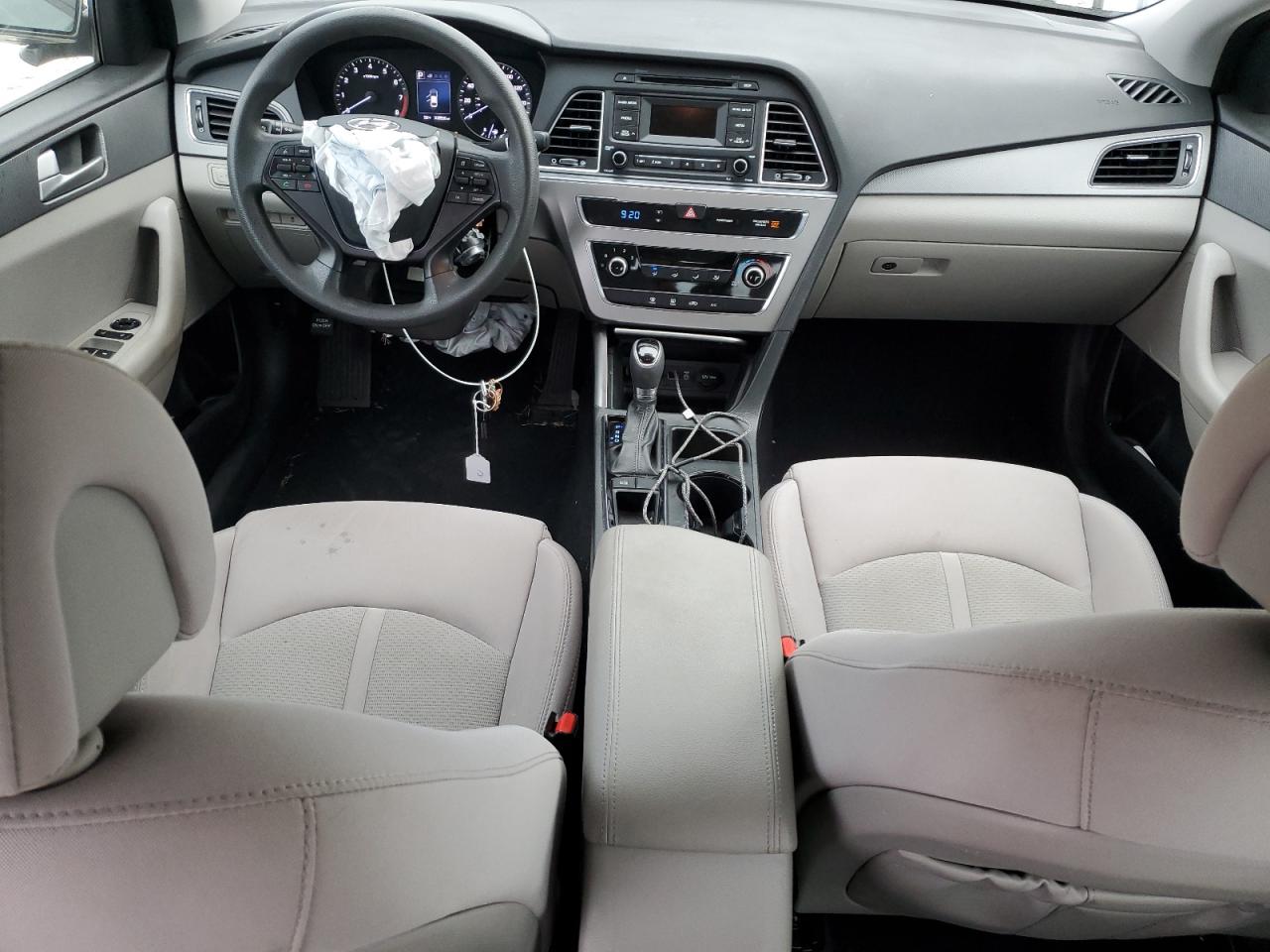 2015 Hyundai Sonata - Image 8