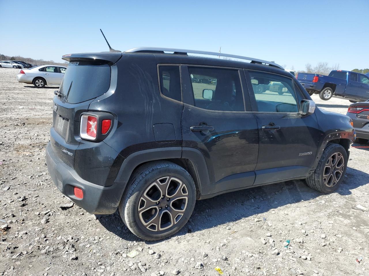 2016 Jeep Renegade - Image 3