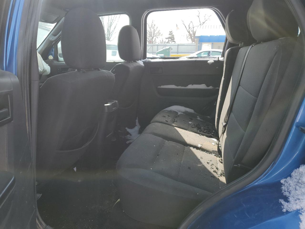 2011 Ford Escape - Image 11