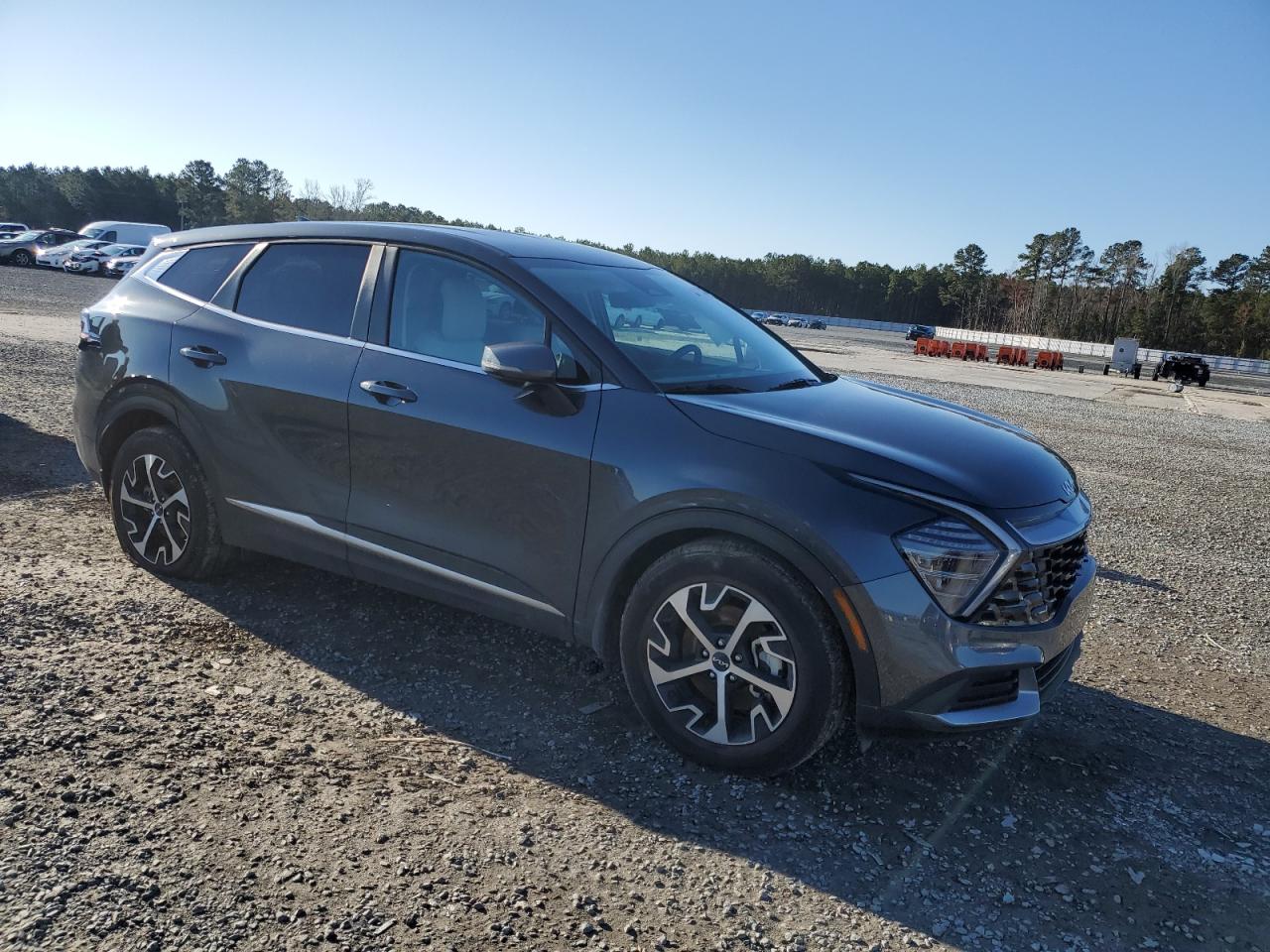 2024 Kia Sportage - Image 4