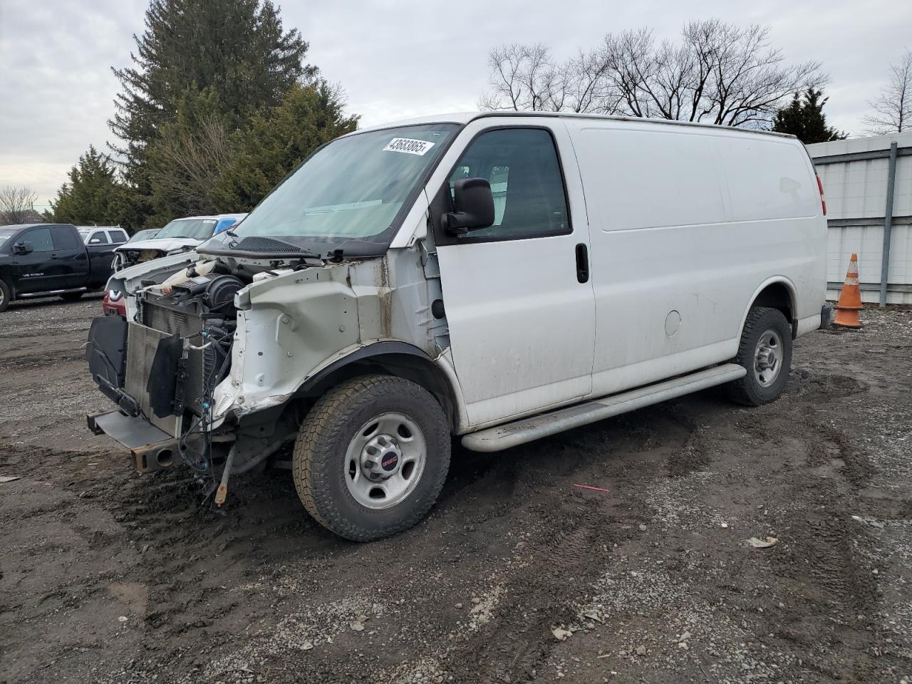 2018 GMC Savana - Image 1