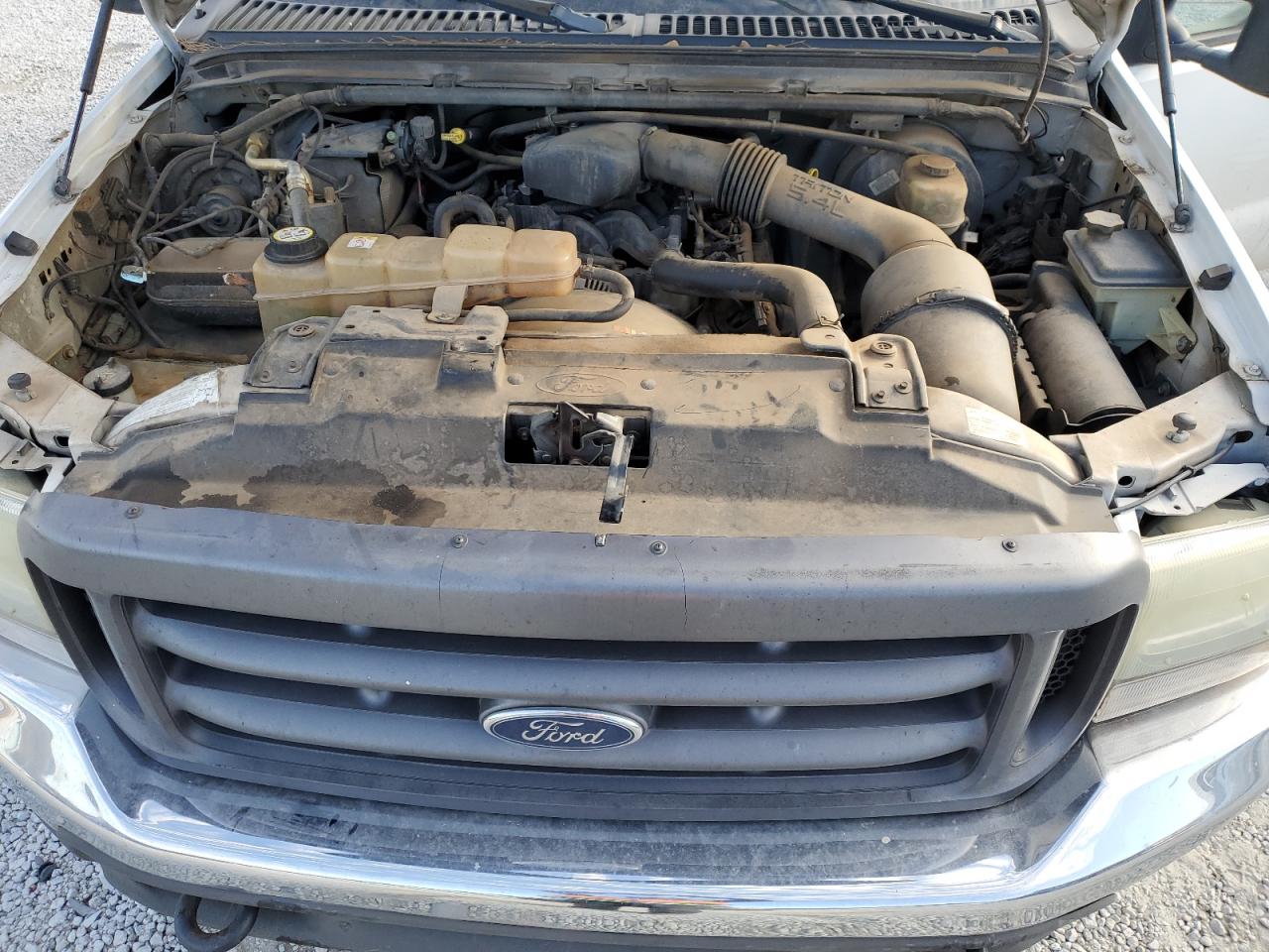 2004 Ford F250 - Image 11