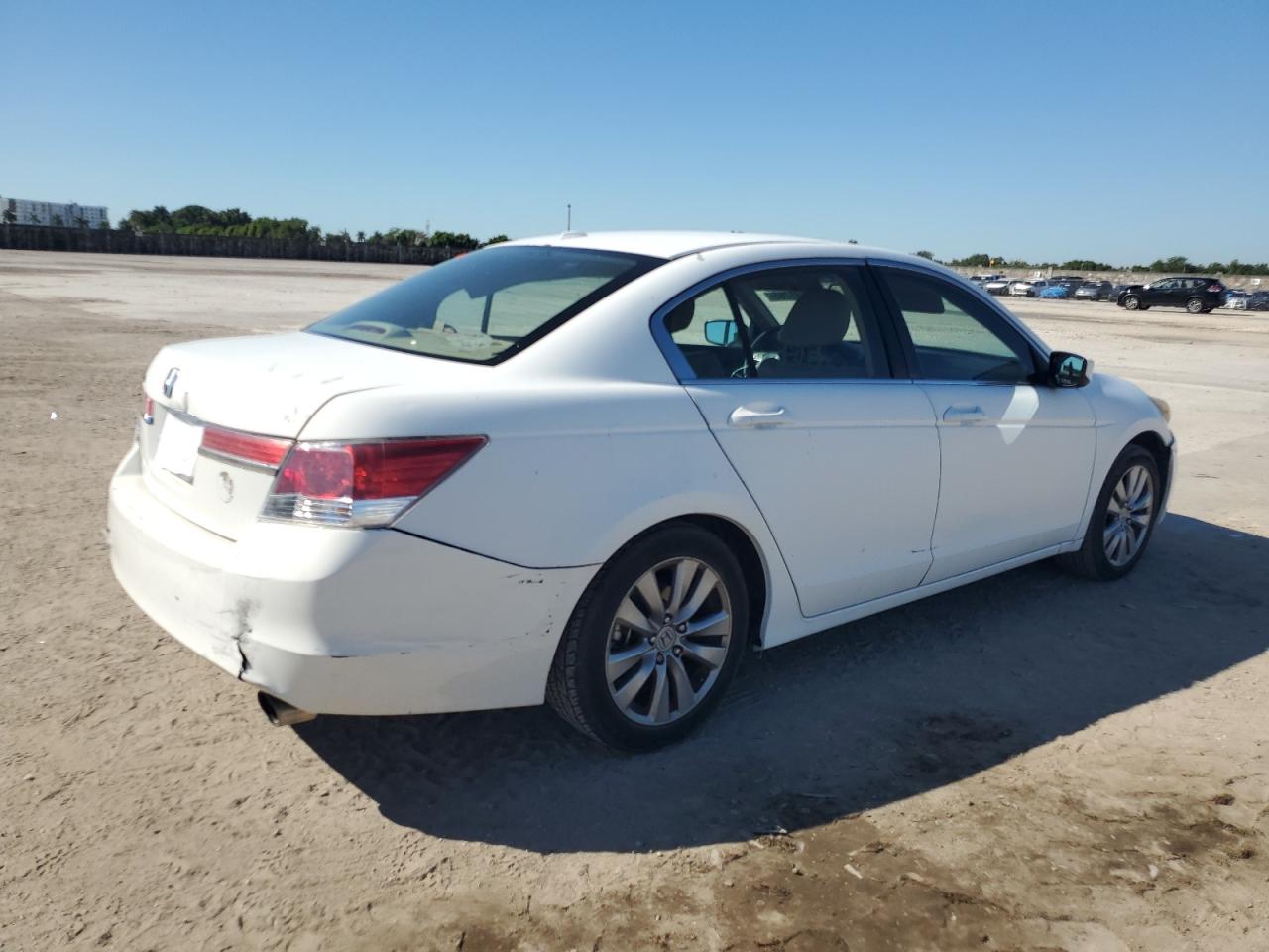2011 Honda Accord - Image 3