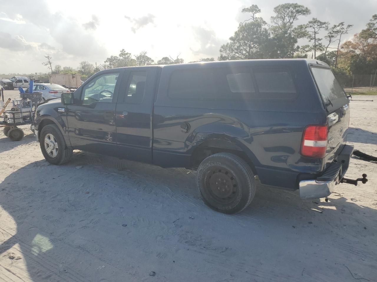 2004 Ford F-150 - Image 2