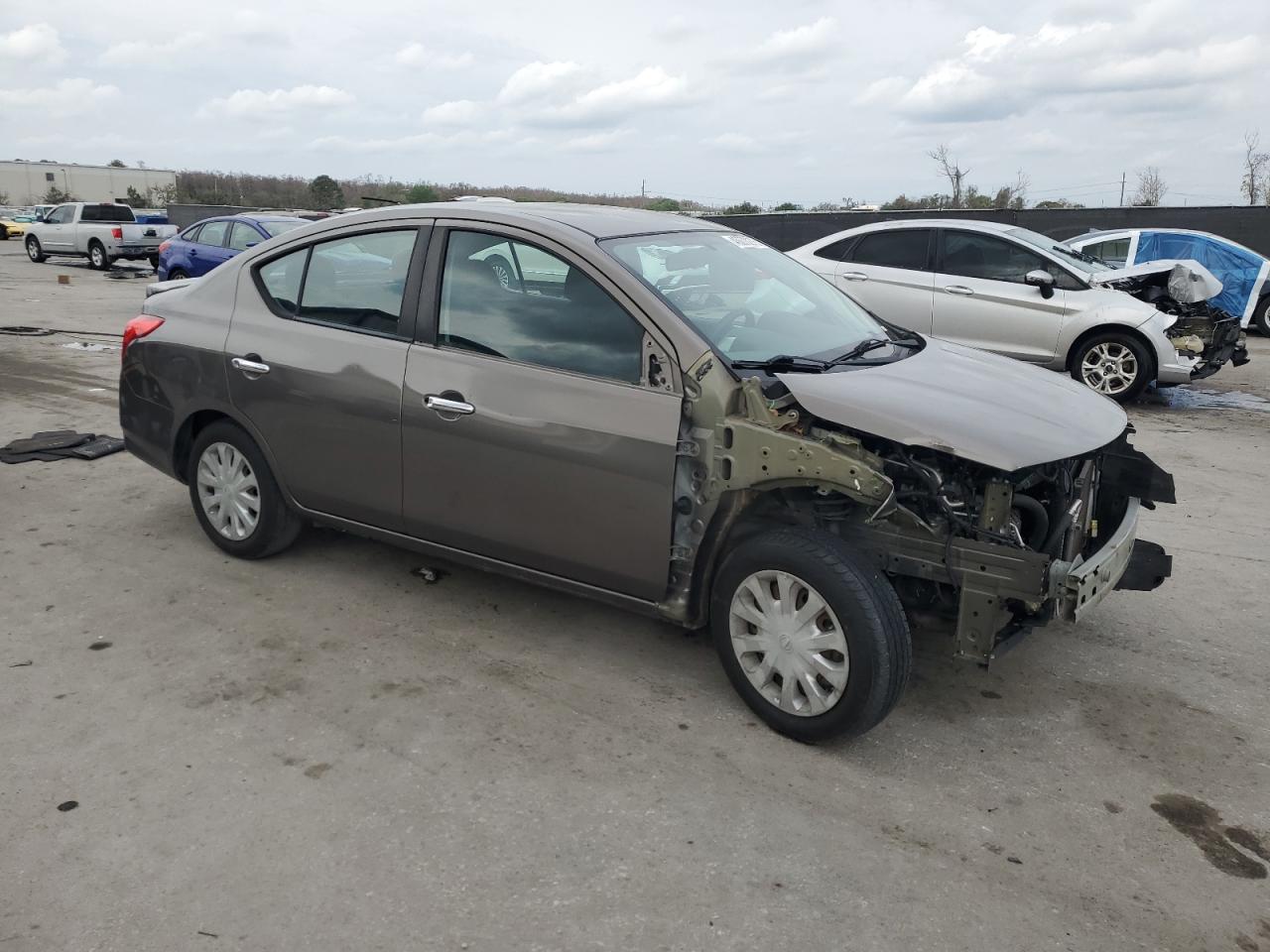2015 Nissan Versa - Image 4