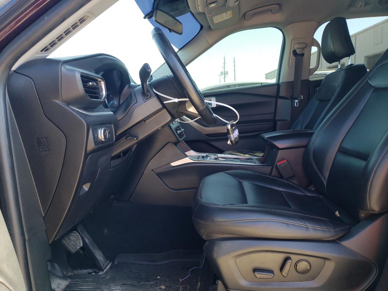 2022 Ford Explorer - Image 7