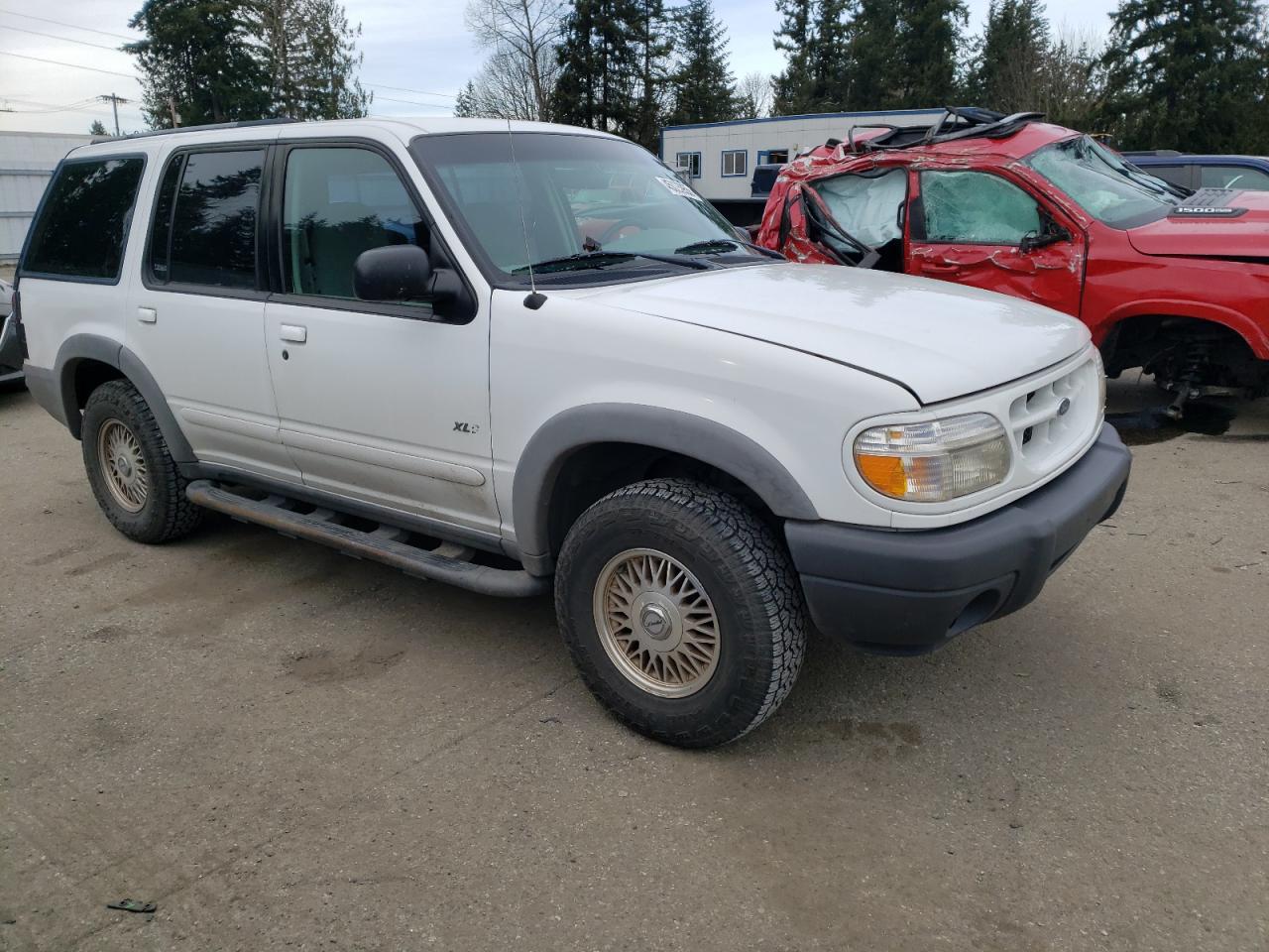 2000 Ford Explorer - Image 4
