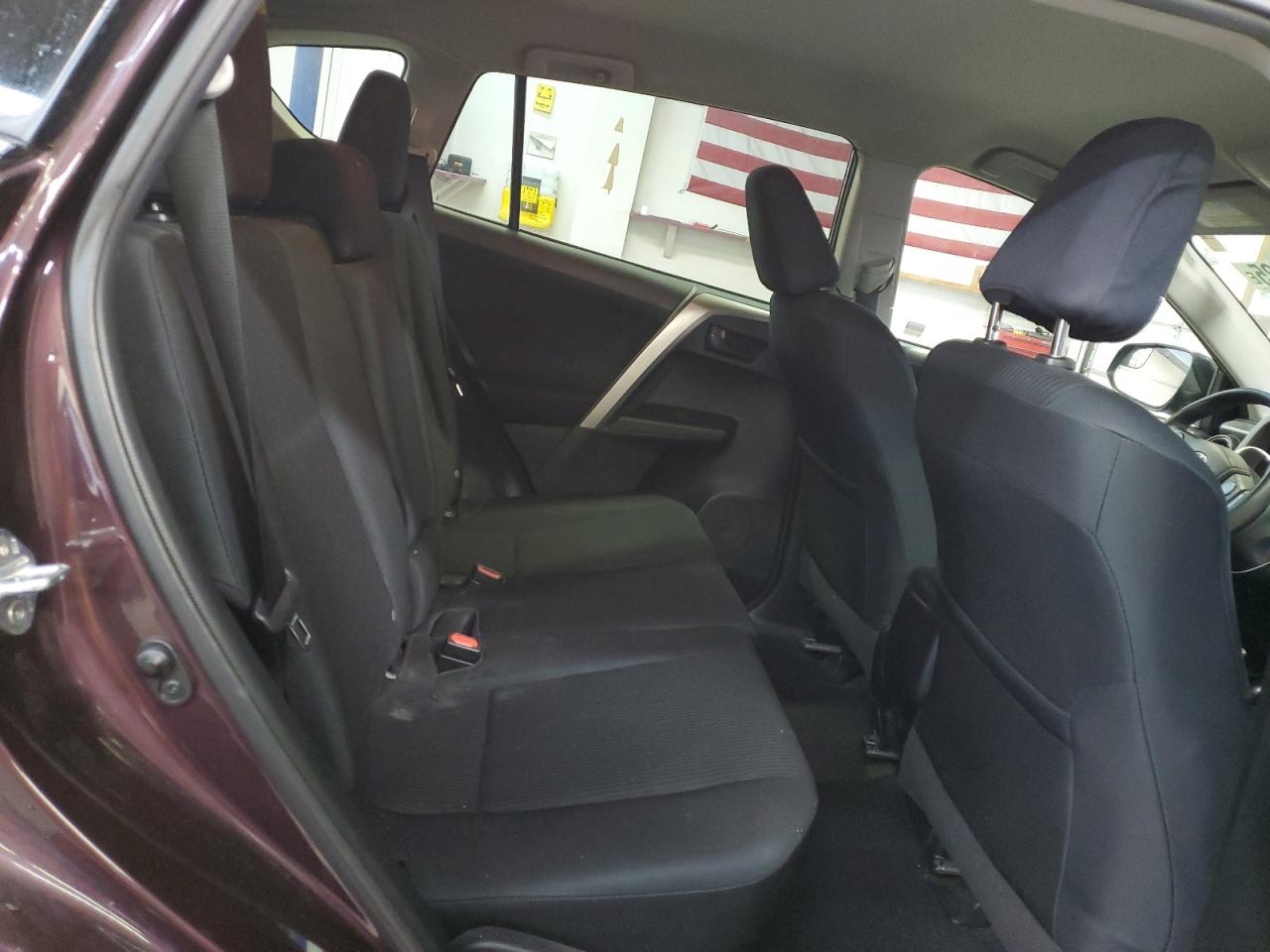 2016 Toyota RAV 4 - Image 11
