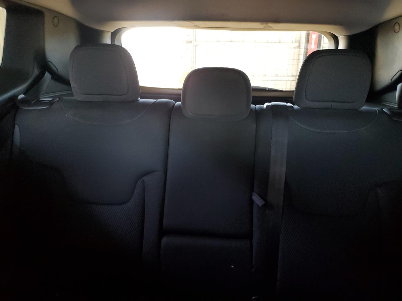 2018 Jeep Renegade - Image 10