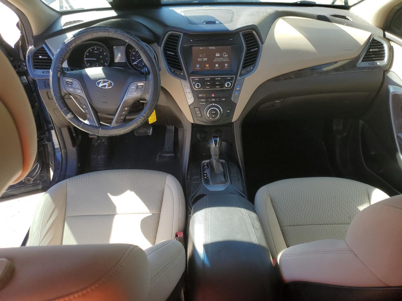 2017 Hyundai Santa Fe - Image 8