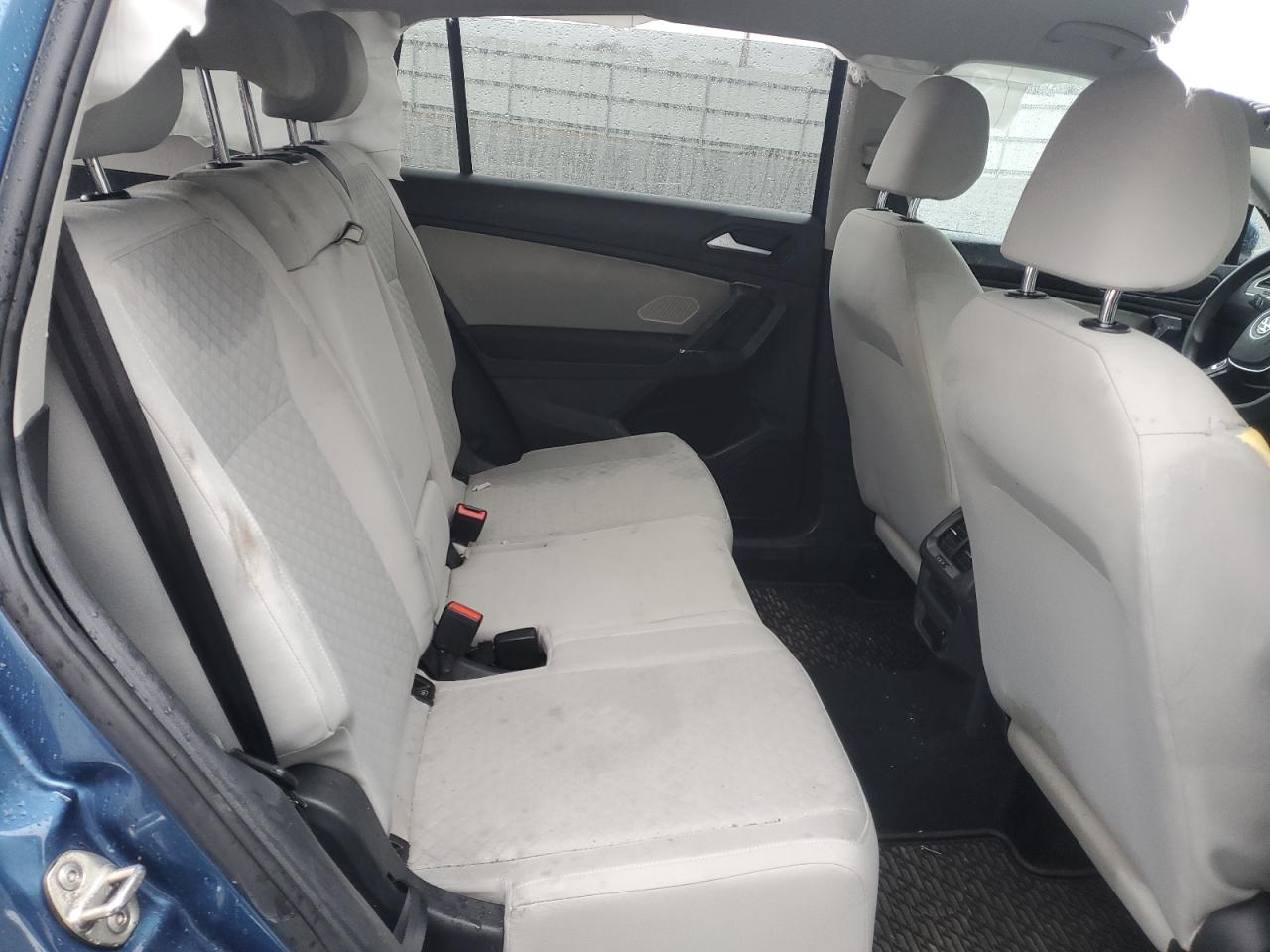 2020 Volkswagen Tiguan - Image 11