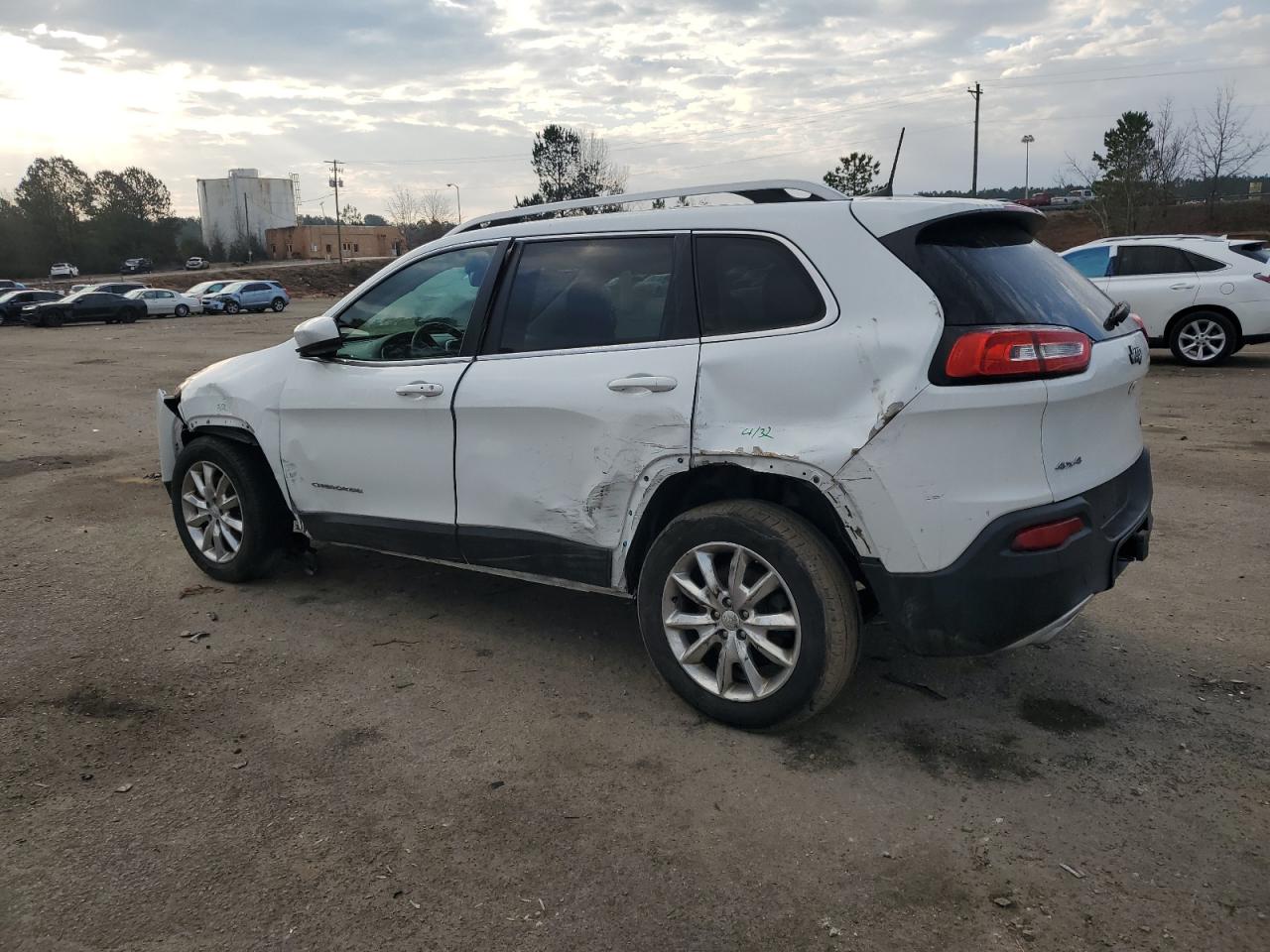 2017 Jeep Grand Cherokee - Image 2