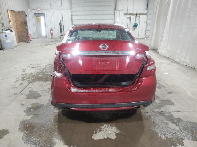  NISSAN ALTIMA 2018 Czerwony