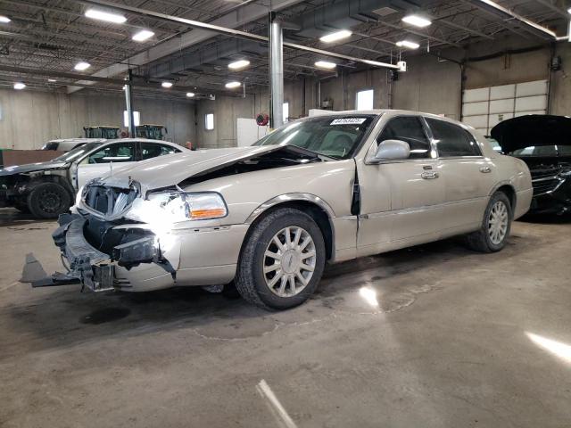 2006 Lincoln Town Car Signature