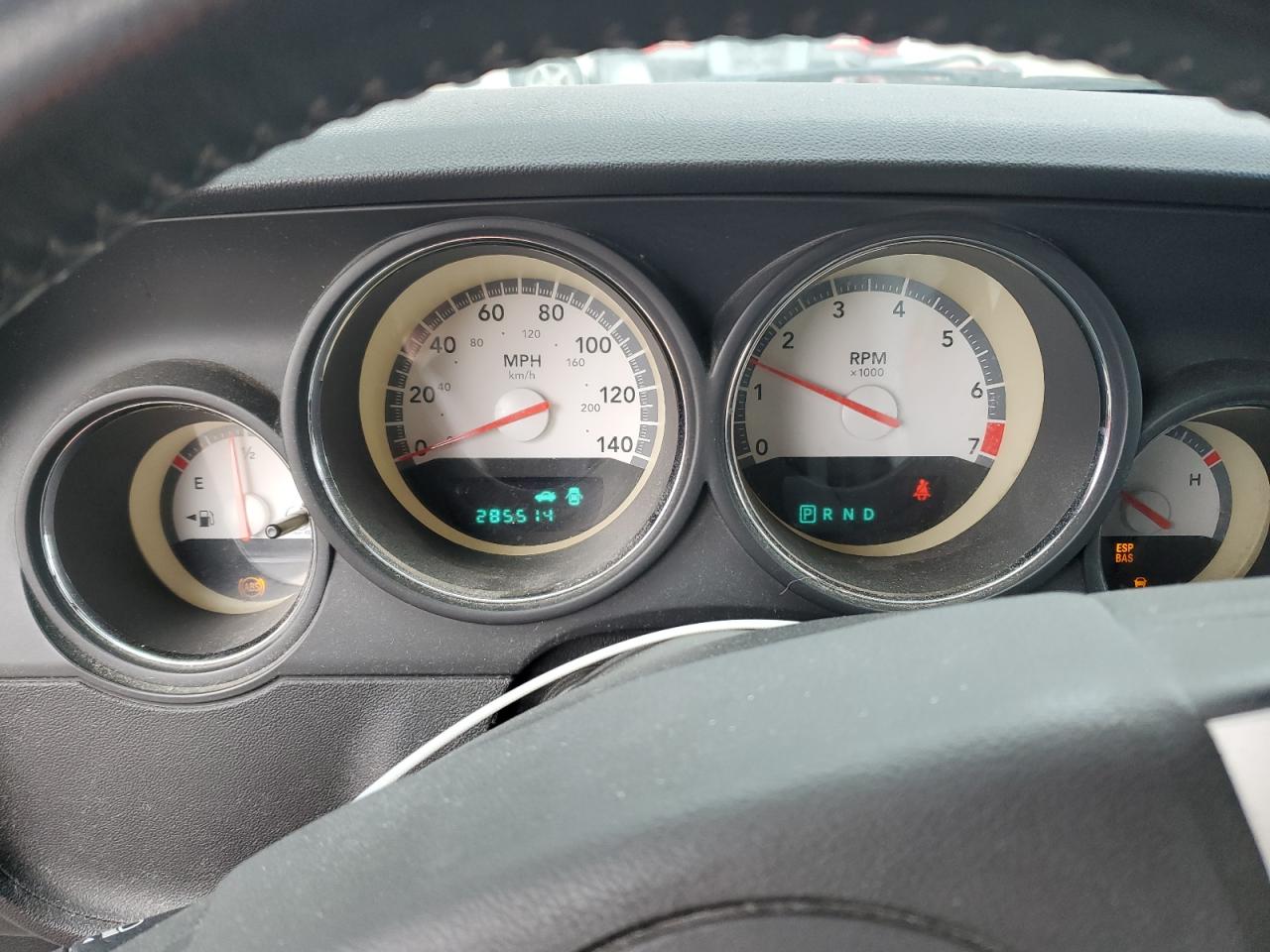 2010 Dodge Challenger - Image 9