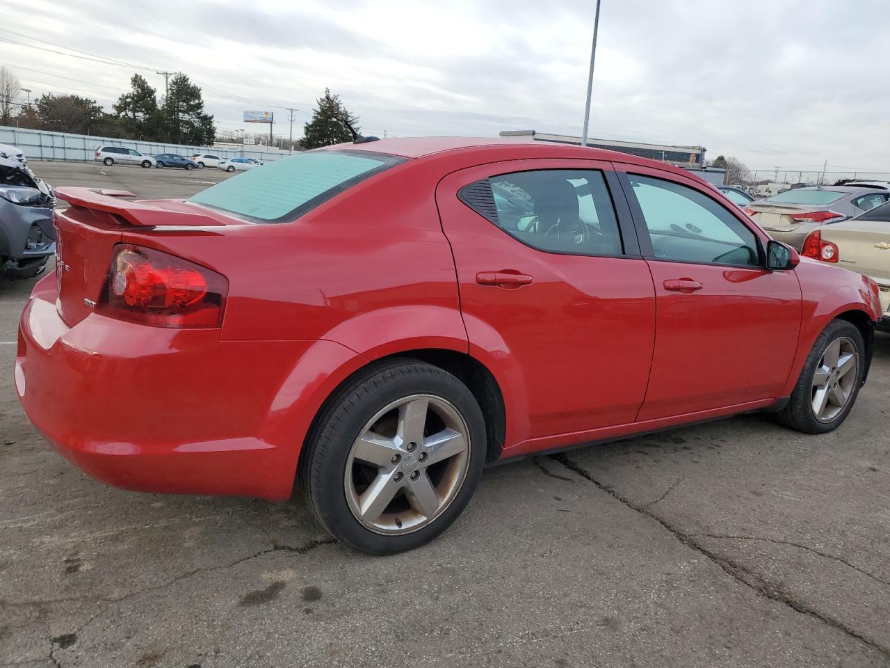 2012 Dodge Avenger - Image 3