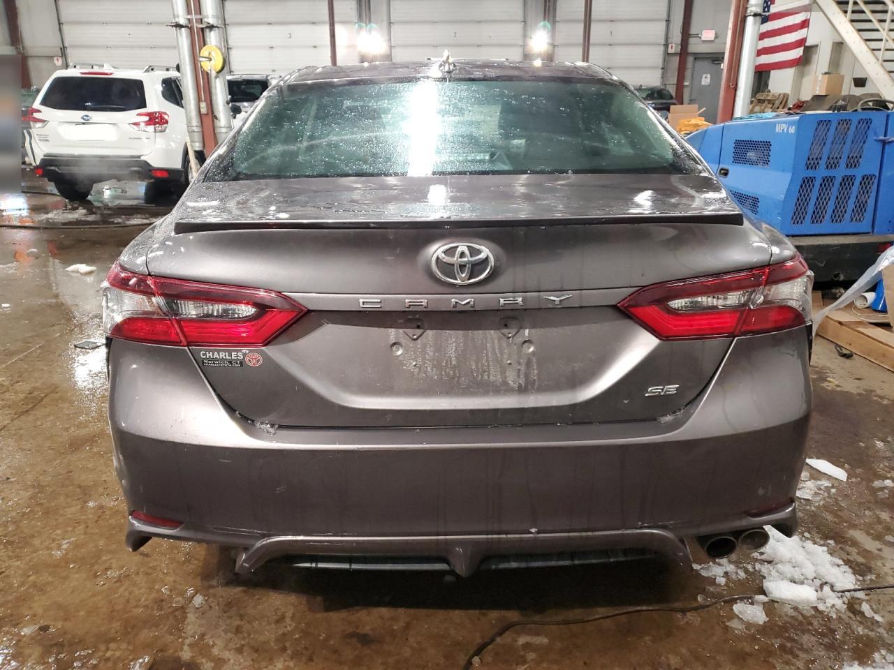 2021 Toyota Camry - Image 6