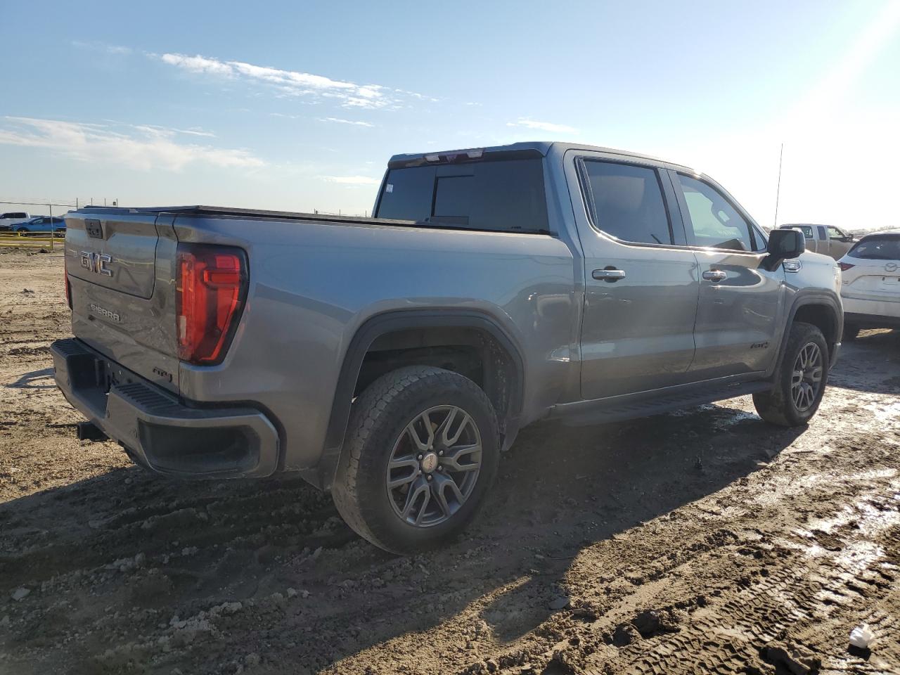 2021 GMC Sierra - Image 3