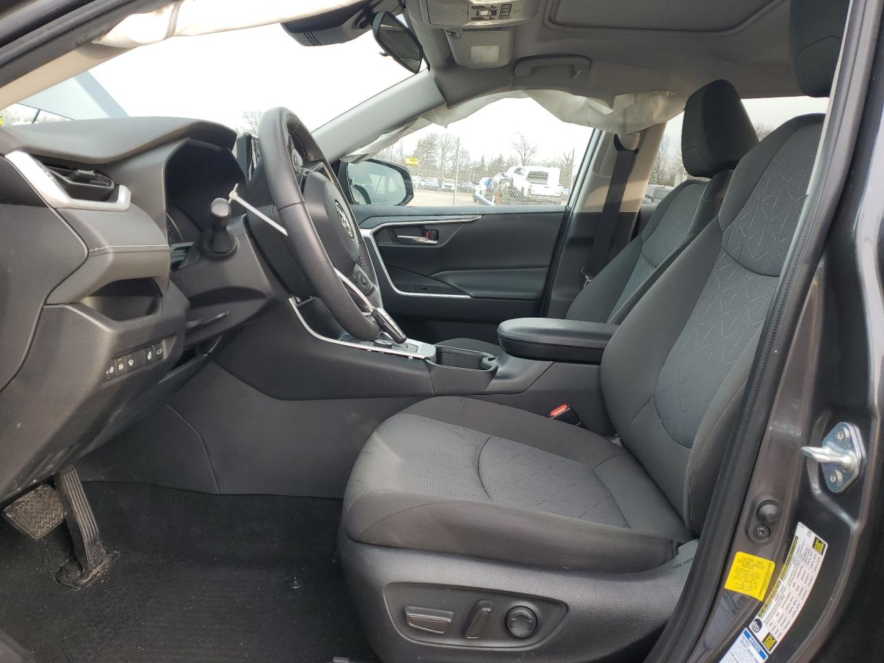 2022 Toyota RAV 4 - Image 7