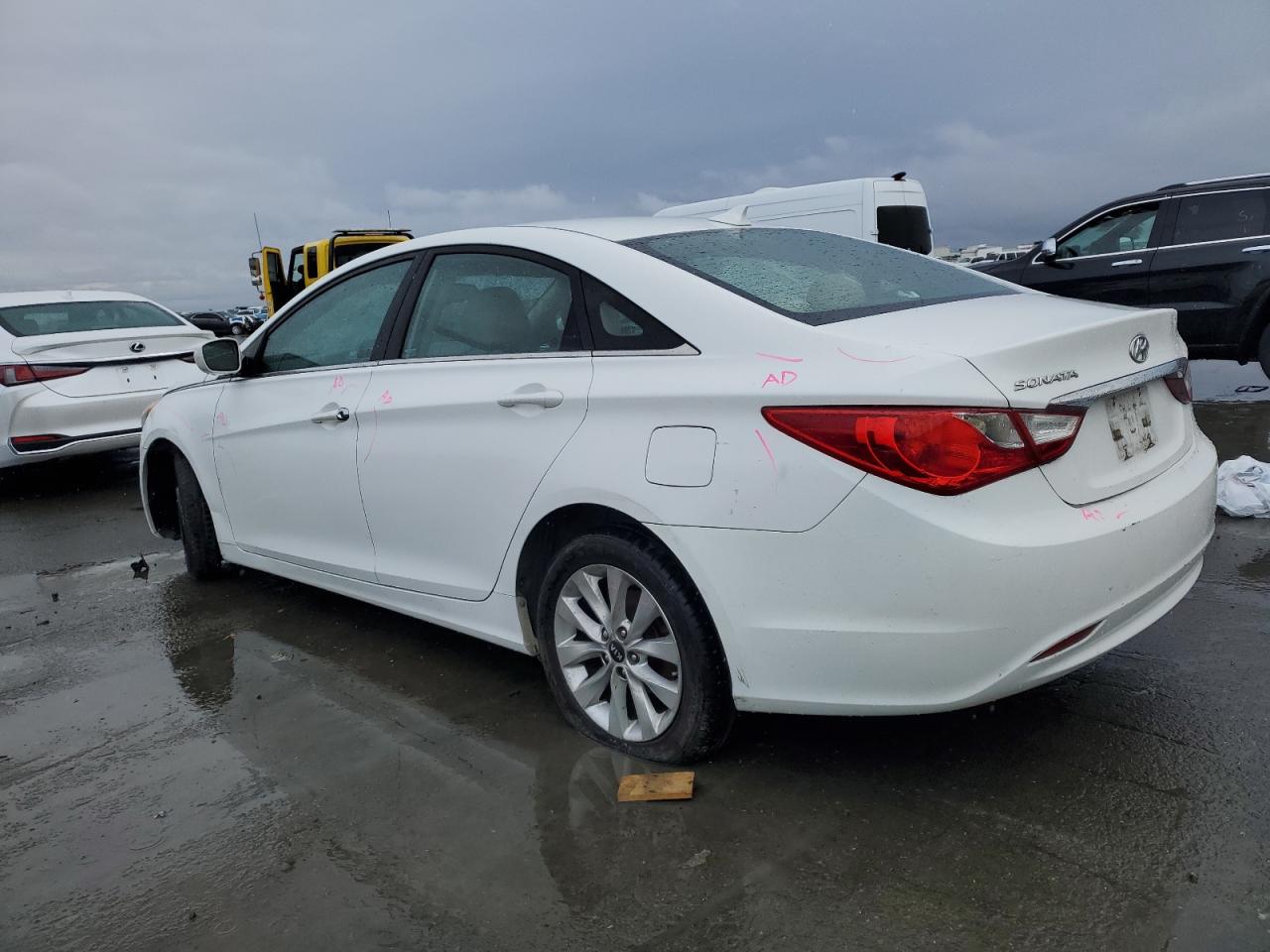 2013 Hyundai Sonata - Image 2