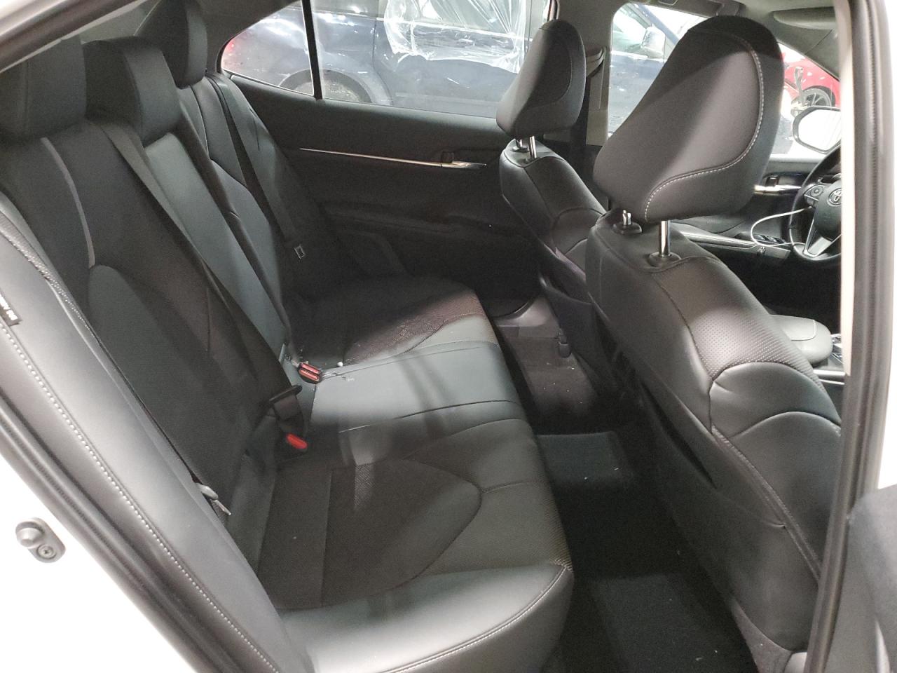 2020 Toyota Camry - Image 11