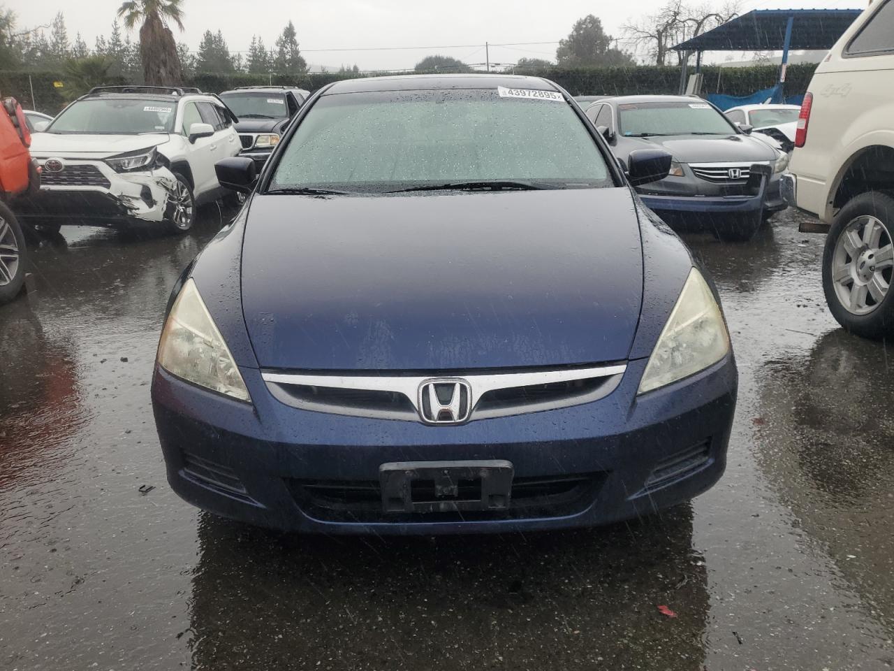 2007 Honda Accord - Image 5